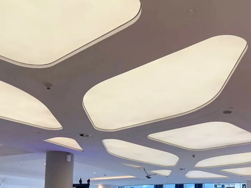 Potlačená biela PVC vinylová strečová stropná fólia Potlačená biela PVC vinylová strečová stropná fólia